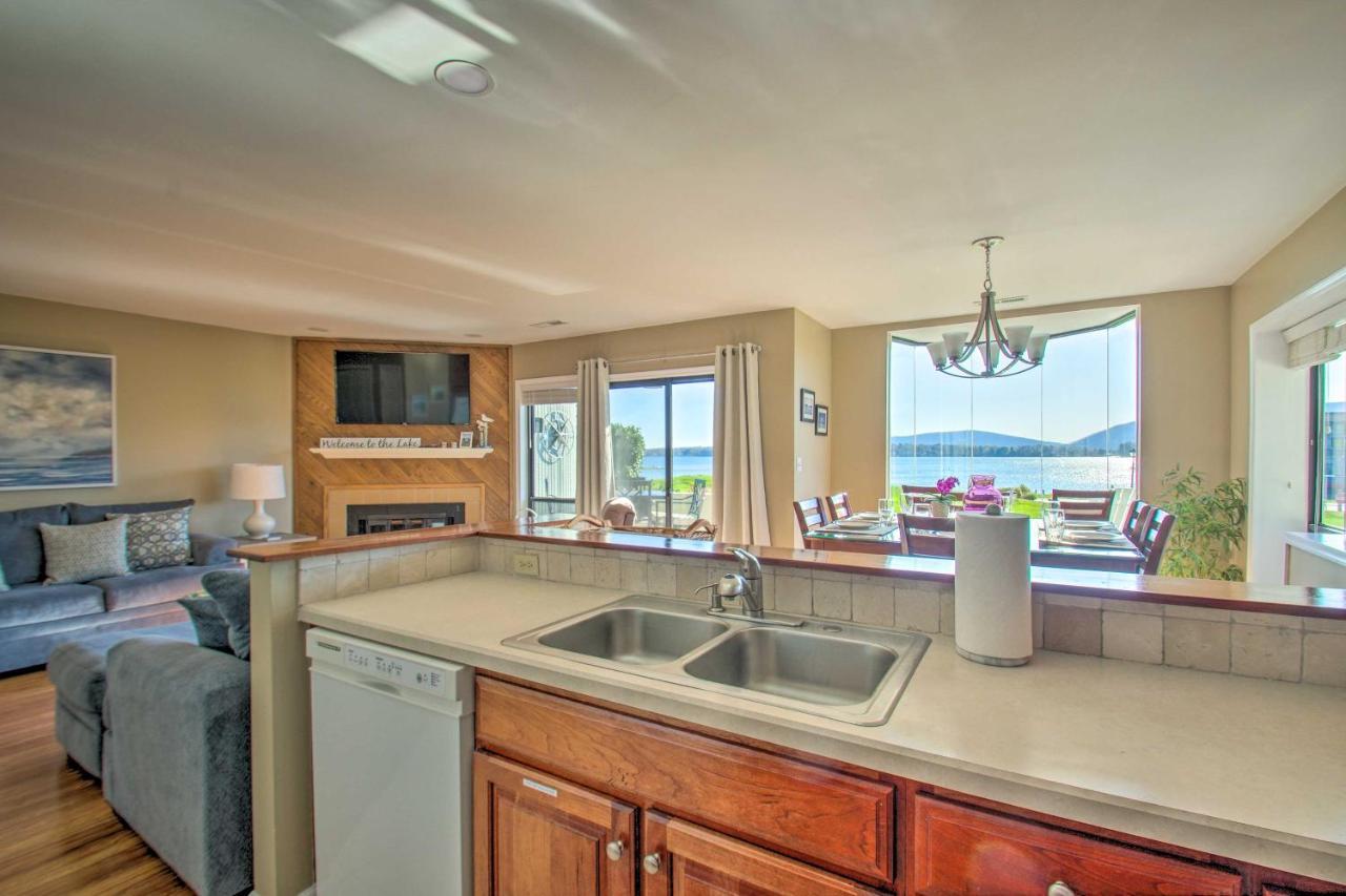 Sun-Filled Condo With Smith Mountain Lake Views Moneta Exterior photo